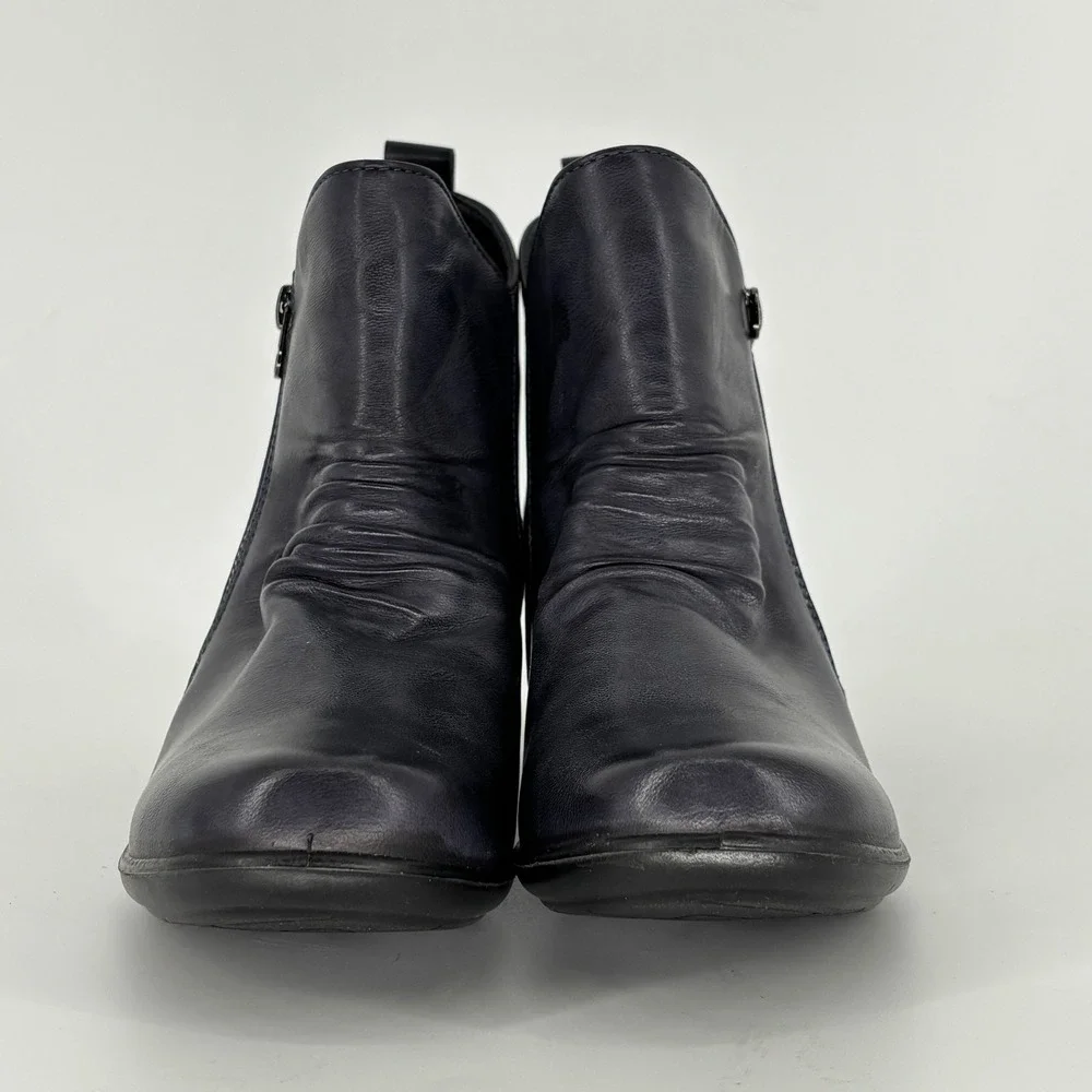 Easy Street Jeanie Block Heel Ankle Boot Navy Blue Women Size 9.5N Narrow Zipper